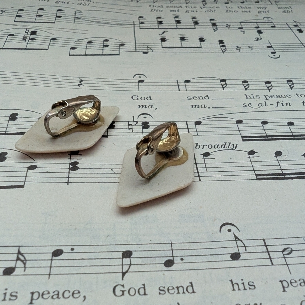 Iridescent Diamond-Shaped Earrings - Picture 5 of 6